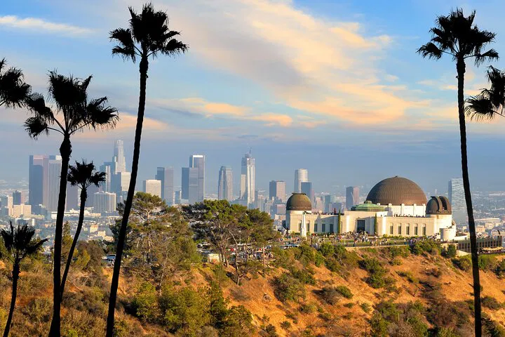 Luxury Los Angeles: Private Chauffeur Sightseeing in Style