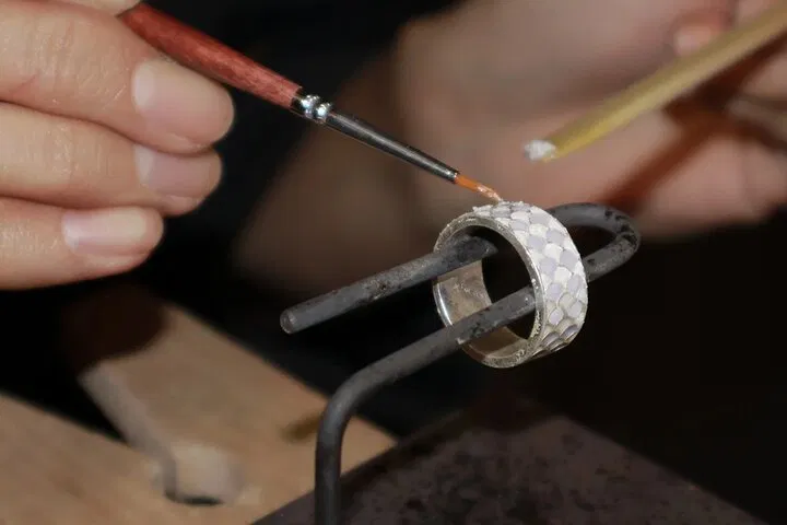 London Enamel Jewellery: Craft Your Own Heirloom!