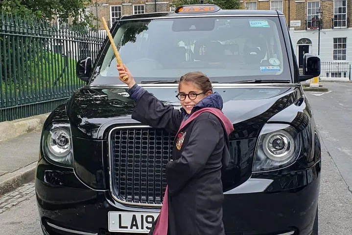 Magical Muggles: Discover London's Harry Potter Film Sites by Iconic Taxi!