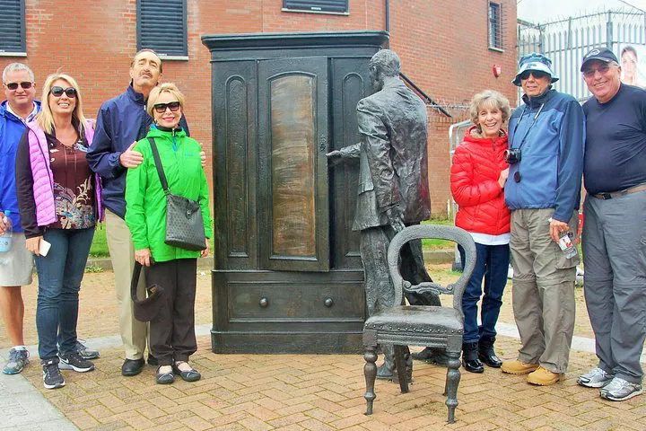 Belfast's Best: Uncover History & Hidden Gems on a Private Sightseeing Tour