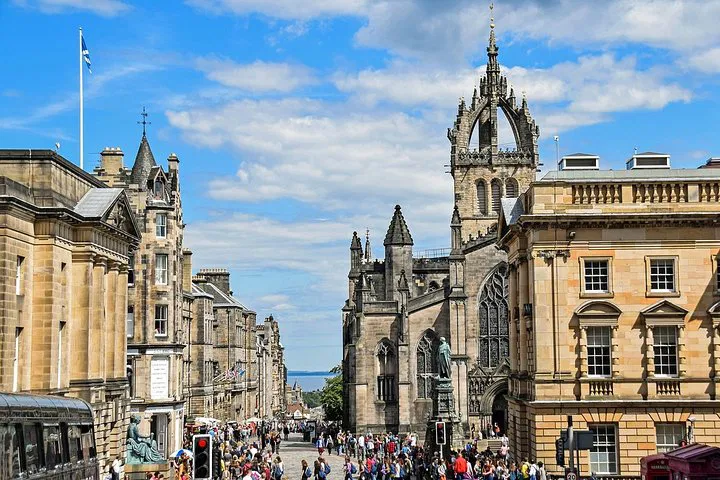 Uncover Edinburgh's Secrets: A Personalized Walking Tour Adventure