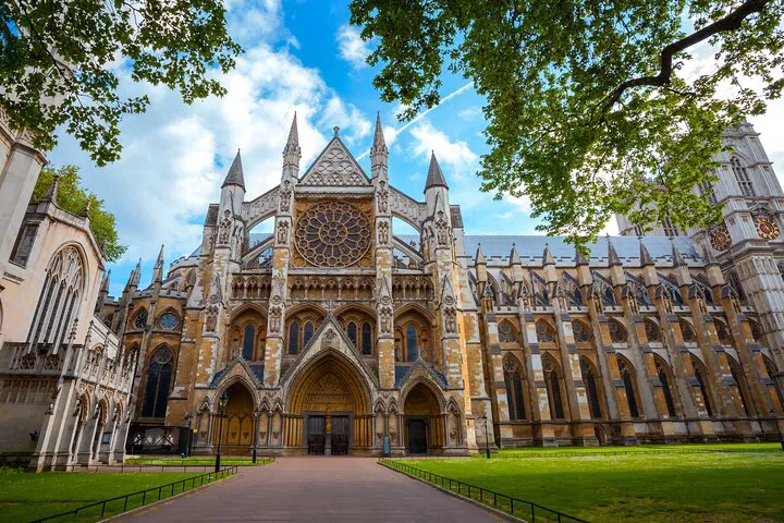 Royal London Unveiled: Big Ben, Westminster Abbey & Changing of the Guard