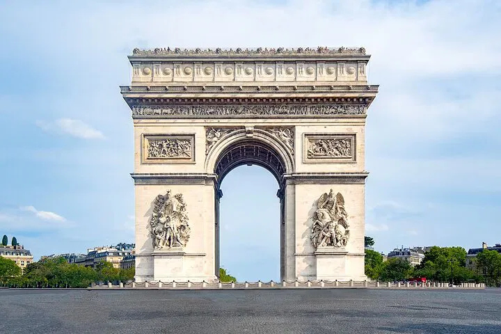 Arc de Triomphe: Rooftop Tickets & Paris Views!