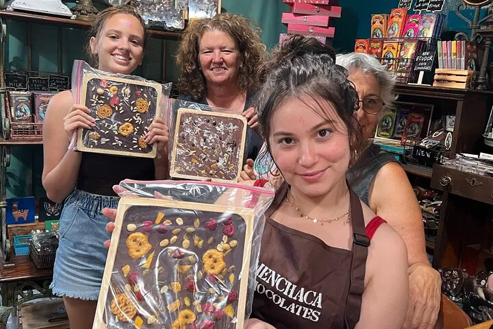 Unleash Your Inner Chocolatier: A Belizean Bean-to-Bark Adventure