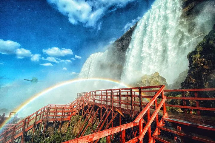 Niagara Falls Tour: Maid of the Mist & Cave of Winds