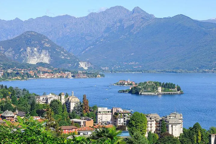 Stresa & Isola Bella: Art, Food & Lakeside Splendor