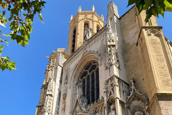 Aix-en-Provence Adventure: Uncover History with a Treasure Hunt!