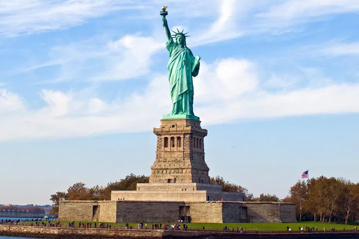 NYC Liberty & Ellis Island: A Midtown History Journey