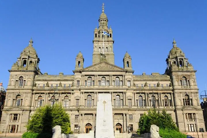 Glasgow Hotel to Edinburgh Airport: Private, First-Class Transfer