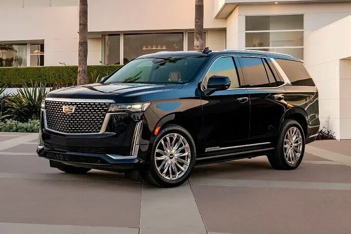 Stress-Free Arrival: Private SUV Transfer from DCA to Washington DC