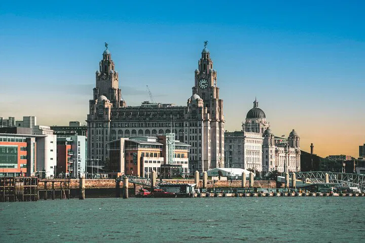 LHR Airport to Liverpool: Private, Stress-Free Transfer