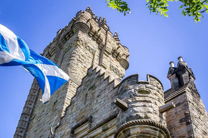 Unveiling Scottish History: A Private William Wallace Black Cab Tour from Edinburgh
