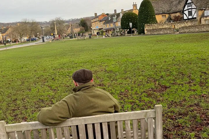 Unveiling Cotswolds' Charms: Your Personalized London Escape