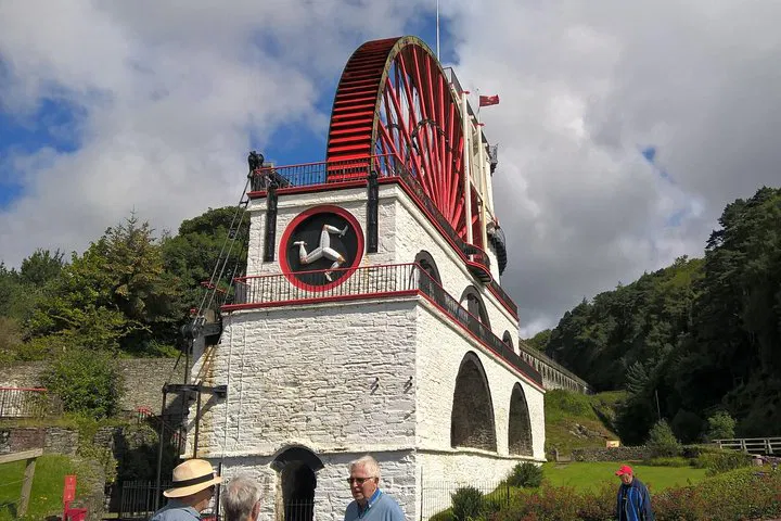 Laxey & Northern Isle of Man Tour: Guide Included