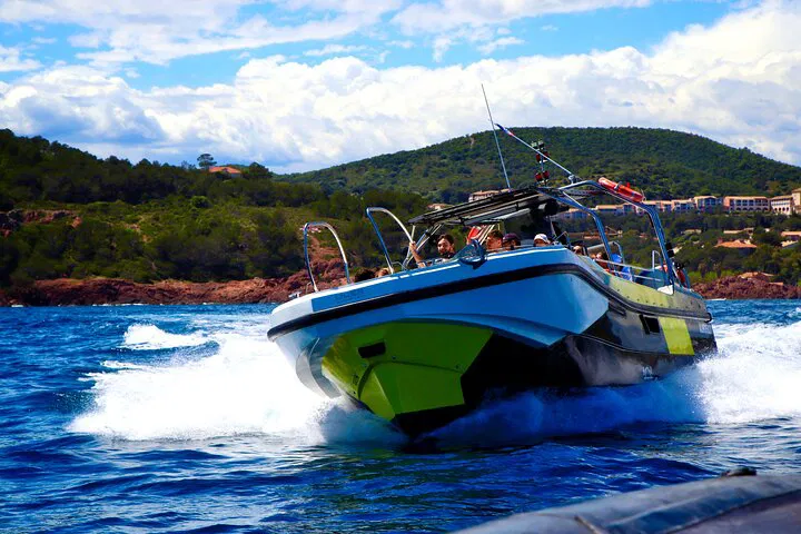 Esterel Calanques Boat Tour: Explore Hidden Caves & Coves!