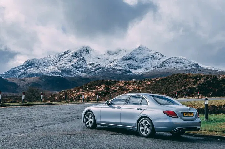 Luxury Skye Transfer: Glasgow to Isle in Style