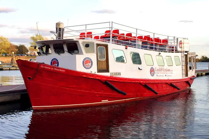 Cardiff Bay Boat Tour: See Top Sights!