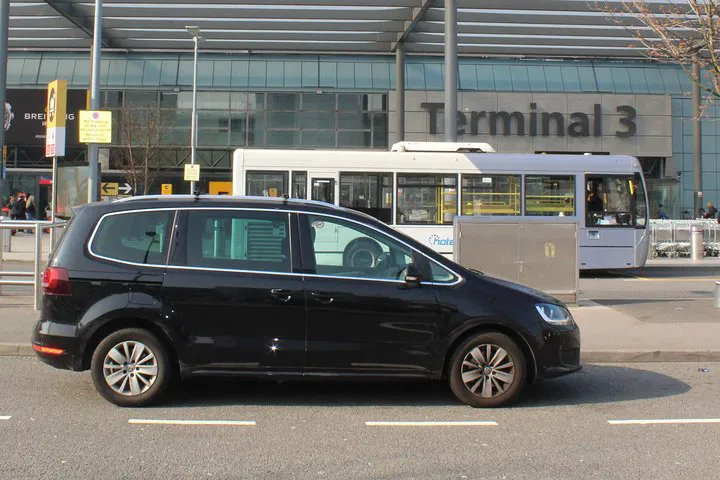 Effortless London Transfers: Heathrow to St Pancras via Private Car