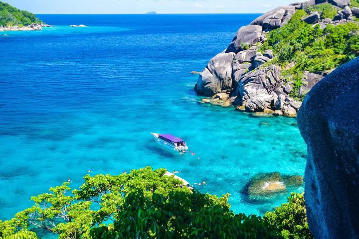 Discover Paradise: Snorkeling Adventure in Similan Islands!