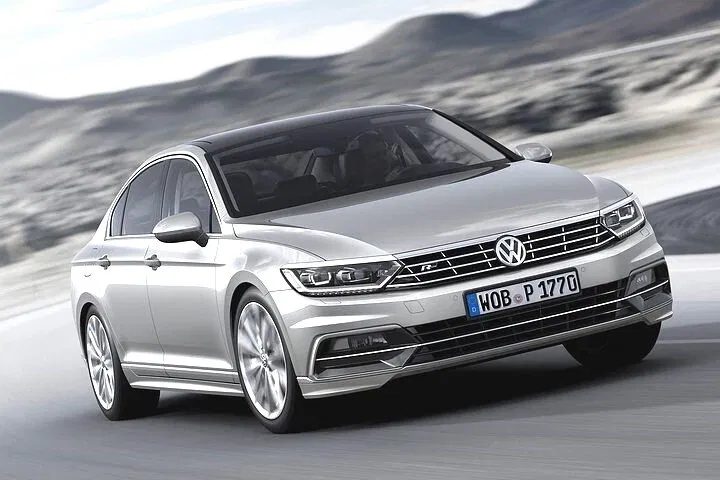 Stress-Free Nice Departure: Private Transfer to Côte d'Azur Airport