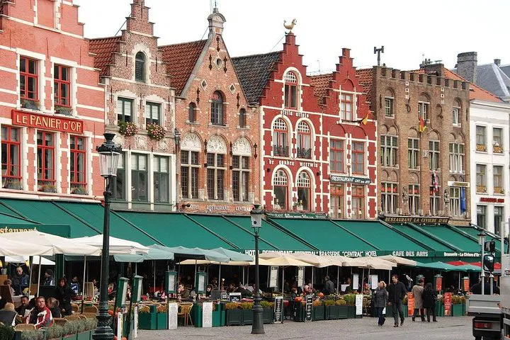 Bruges Day Trip: A Luxurious Private Tour from Paris