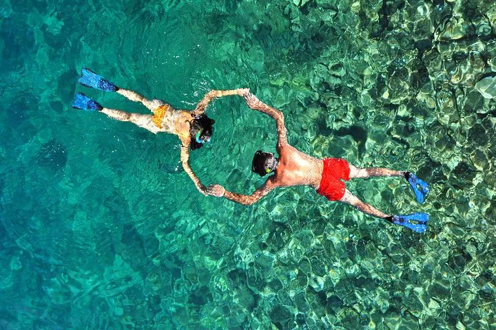 Discover Phi Phi & Bamboo Island: A Speedboat Adventure