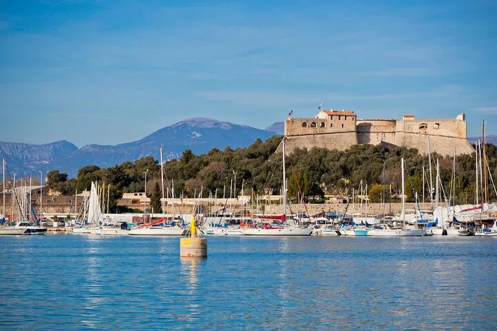 Antibes' Best 2-Hour Intro Tour with Local Guide