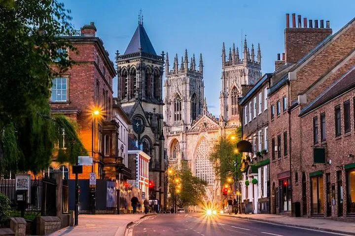 York City: A Luxurious Day Trip from Manchester