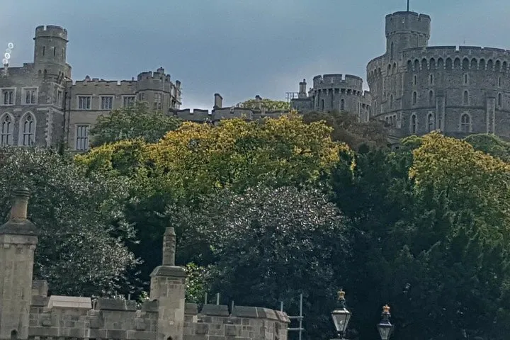 Windsor Castle Day Trip: A Royal Chauffeur-Driven Experience from London
