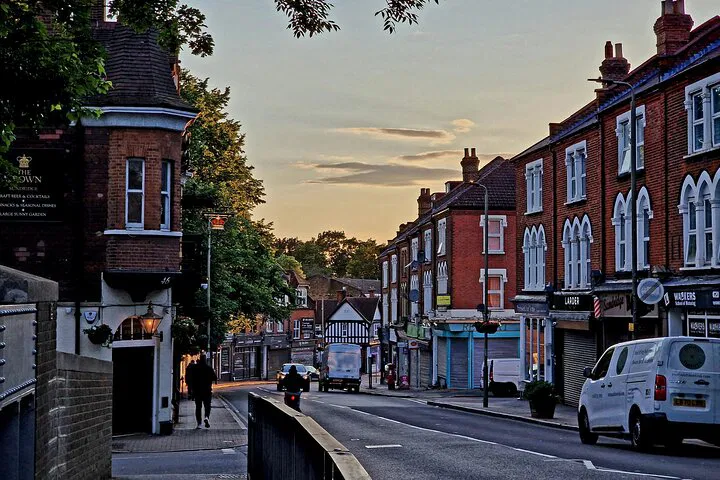 Chelmsford's Marconi Mystery: A Walking Quest!