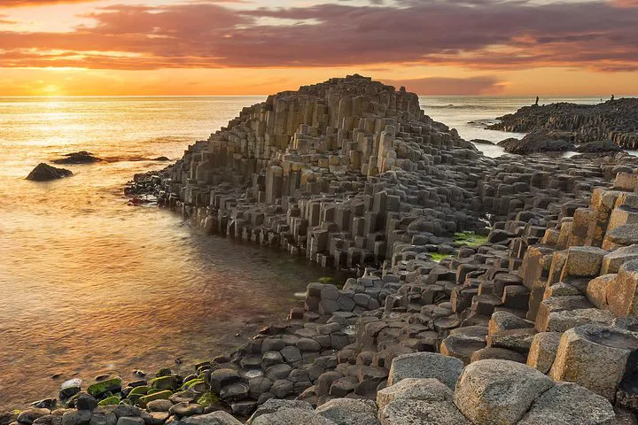 Unforgettable Giants Causeway & Carrick-a-Rede Rope Bridge Express Tour