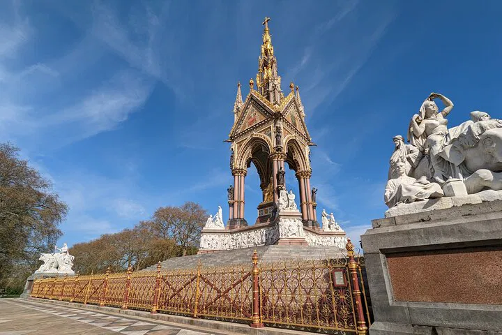 Discover London's Iconic Landmarks: A Private Panoramic Car Tour