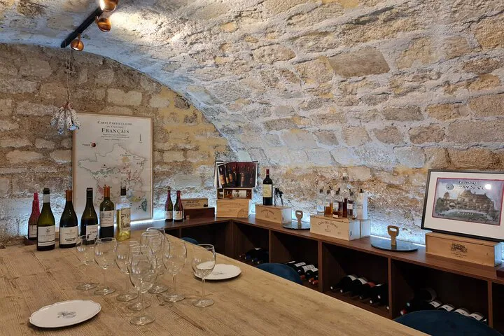 Eiffel Tower Wine & Cheese Class: A Parisian Culinary Adventure