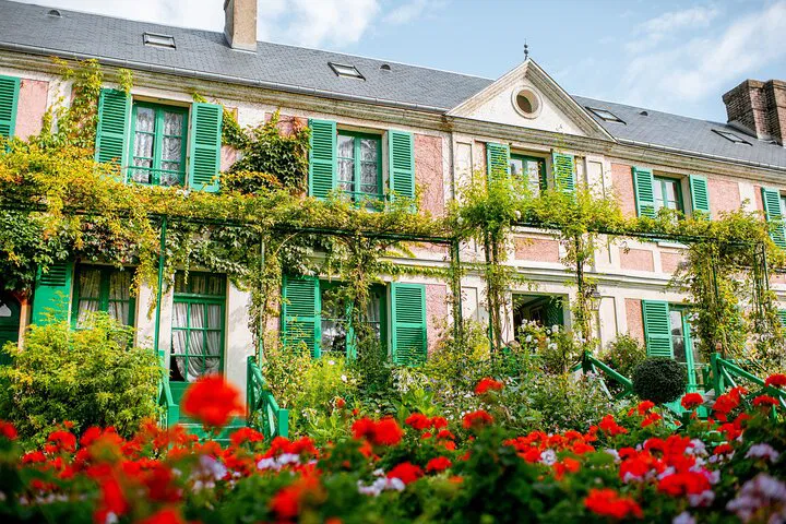Monet's Giverny & Versailles Day Trip from Paris