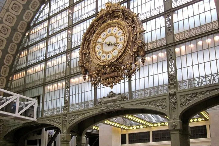 Unlock Art's Secrets: Orsay Museum Private Family Tour