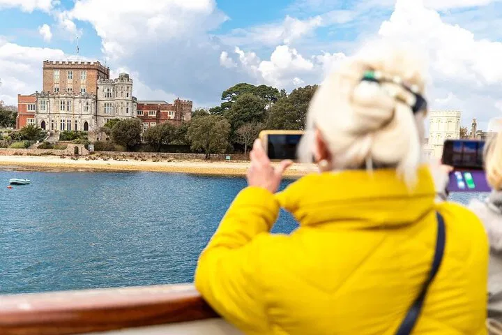 Poole Harbour Festive Cruise: Mince Pies & Mulled Wine