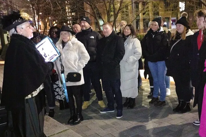 Ripper Walk, Fish & Chips: London Crime Tour