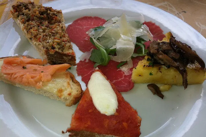 Savor Annapolis: A Historic Foodie Adventure