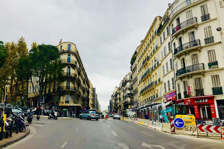 Marseille's Hidden Gems: A Personalized Bike Adventure