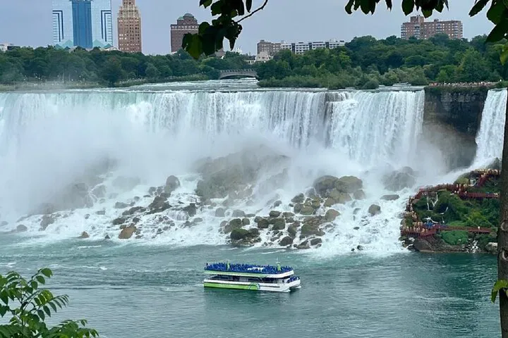 Eastern Canada Adventure: 6-Day Small Group Tour from Toronto