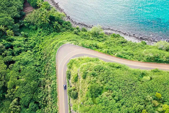 Maui's Coastal Thrills: Slingshot Adventure from Lahaina