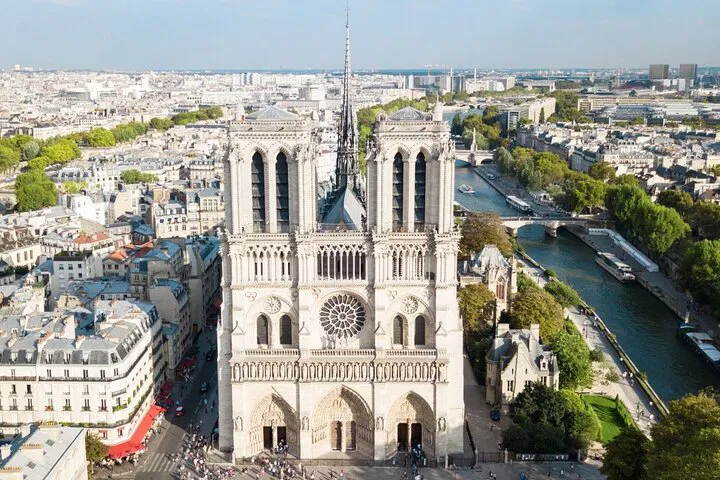 Unveiling Notre Dame's Resilience: A Historic Exterior Walking Tour