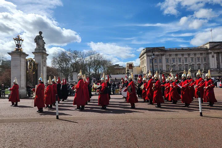 Iconic London in a Day: Airport/Cruise Layover Driving Tour