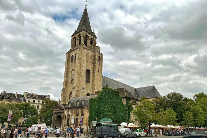 Paris & Saint Germain: Whirlwind Tour & Seine Cruise from CDG