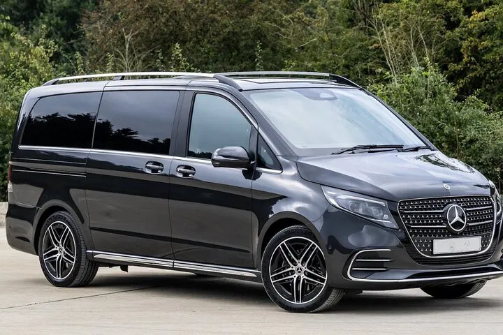 Stress-Free London Arrival: Private Transfer to Your Central London Hotel