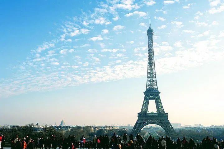 Paris in a Day: Luxury Private Tour from London by Train!