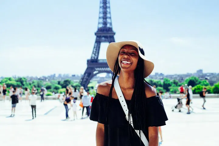 Paris Unveiled: Private City Tour & Seine River Cruise!