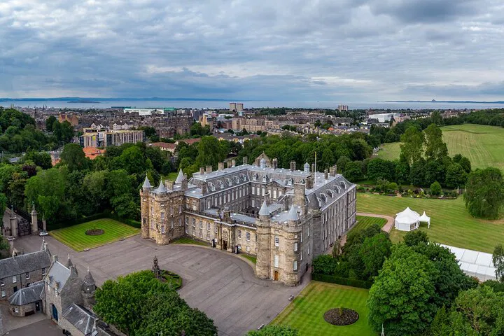 Holyrood Palace: Skip-the-Line Entry Ticket