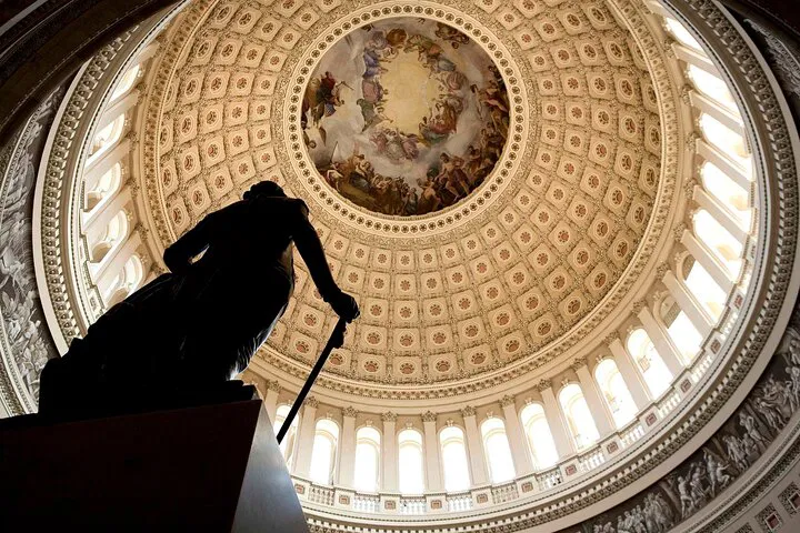 Unveiling US History: Capitol Hill & Library of Congress Guided Tour