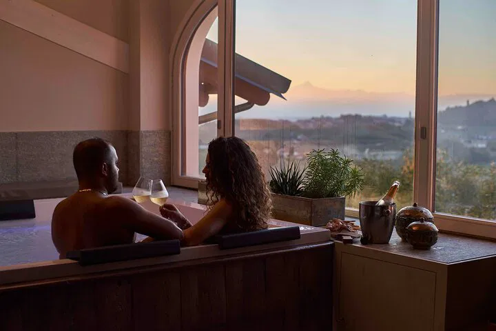 Langhe Spa & Wine: Private Jacuzzi with Wine Tasting